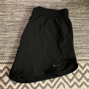 black nike dri-fit shorts